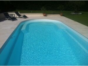 Piscines coque polyester PRAT Grand Relax